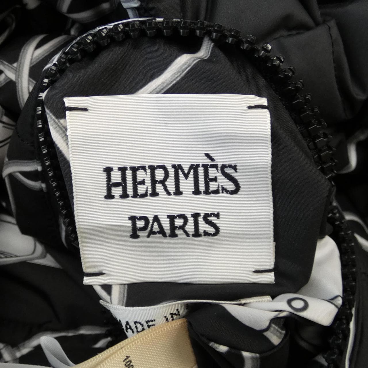 エルメス HERMES ダウンジャケット