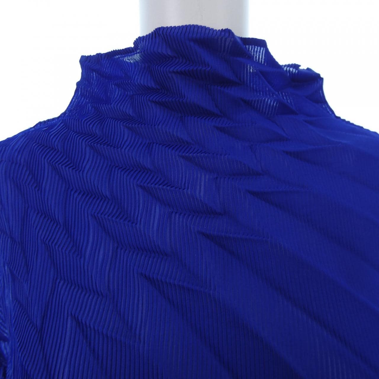 ミーイッセイミヤケ me ISSEY MIYAKE MI53FJ662 トップス