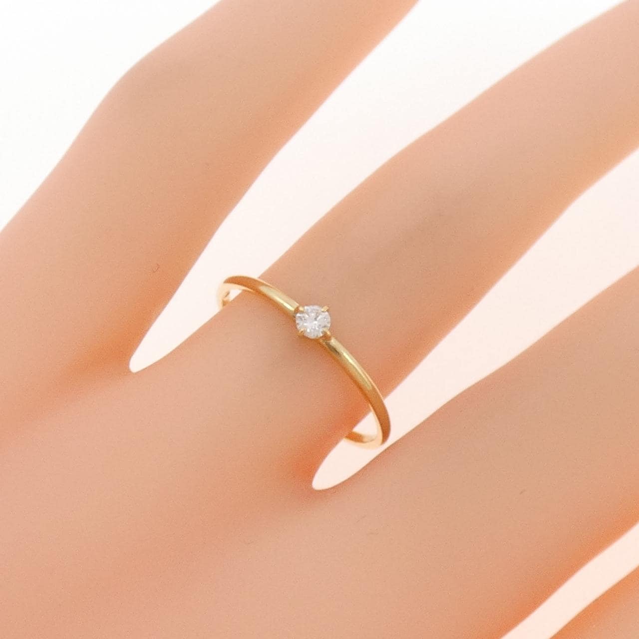 Ete Diamond Ring 0.06CT