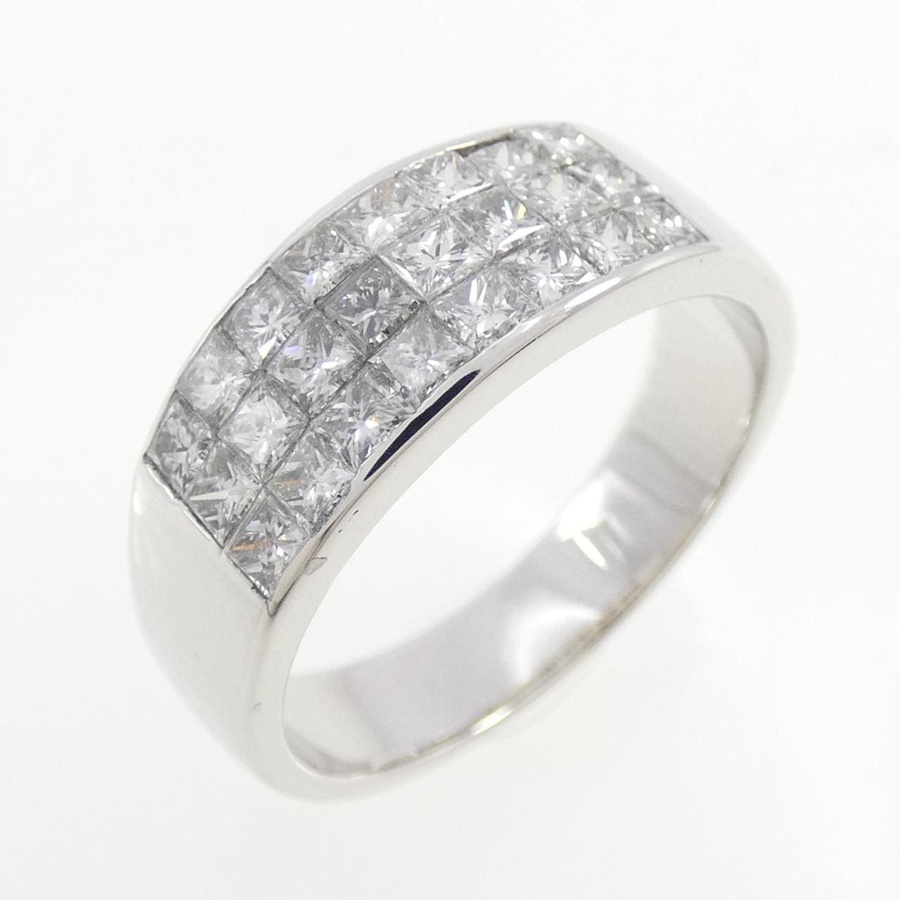 K18WG Diamond ring