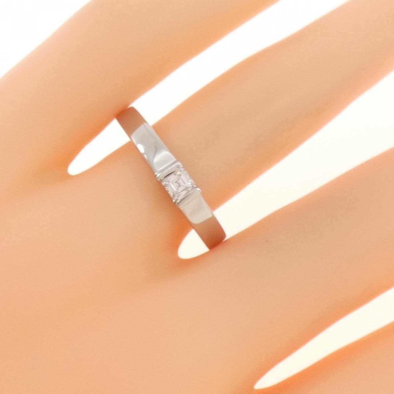 ジーエスティービー ダイヤモンド リング 0.15CT