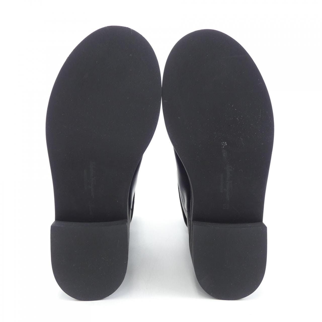 萨尔瓦托雷·菲拉格慕SALVATORE FERRAGAMO萨尔瓦托雷·菲拉格慕 (Salvatore Ferragamo) 靴子