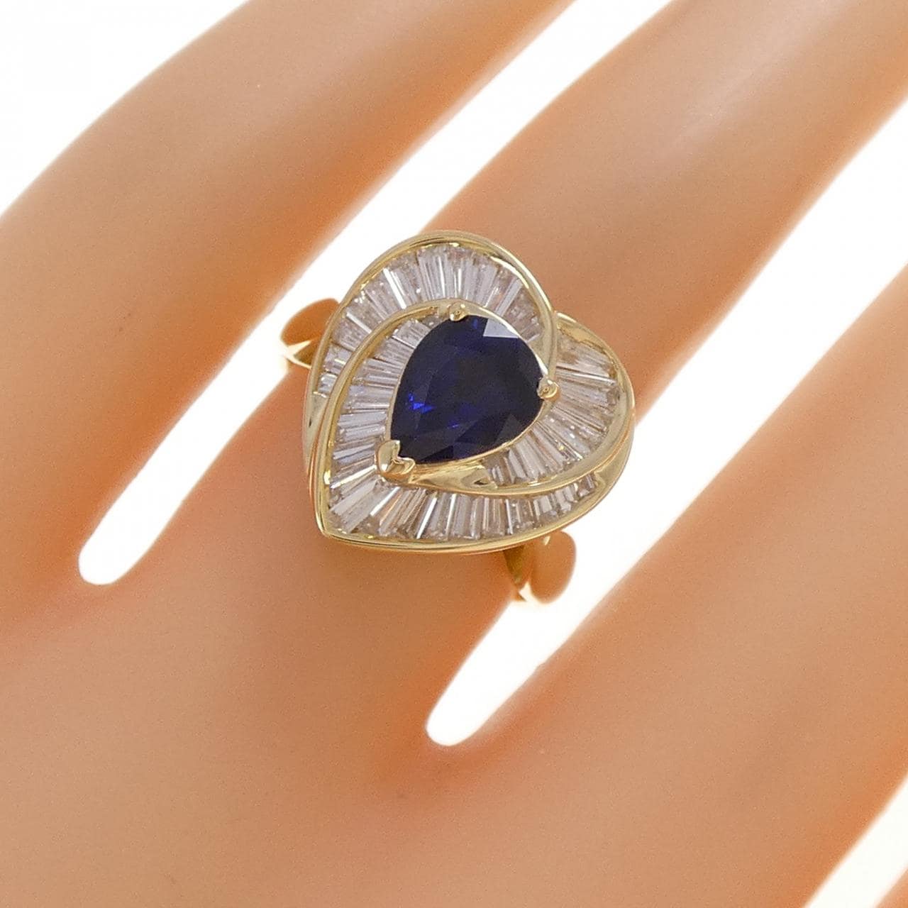 K18YG ハート サファイヤ リング 1.32CT