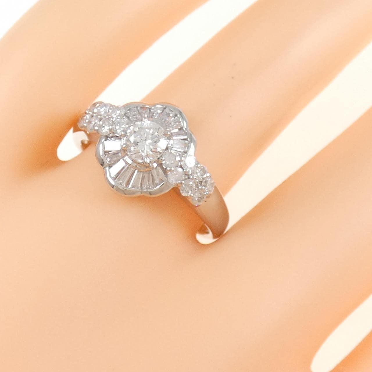 PT ダイヤモンド リング 0.33CT