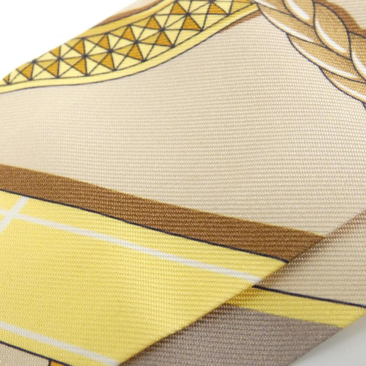 エルメス GRAND APPARAT ツイリー 061364S スカーフ