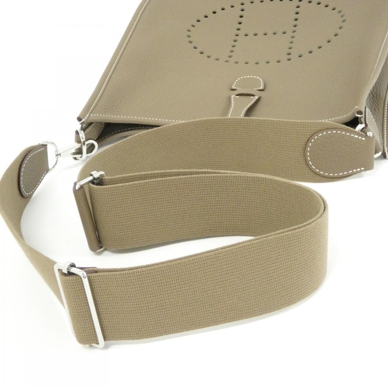 【未使用品】エルメス エヴリン3 PM 056277CK ショルダーバッグ