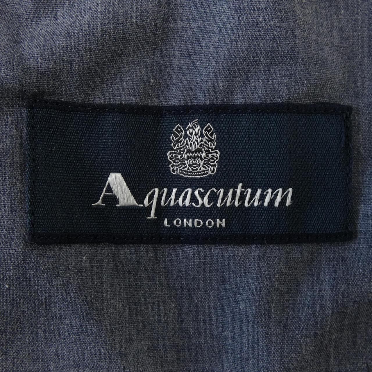 アクアスキュータム Aquascutum パンツ