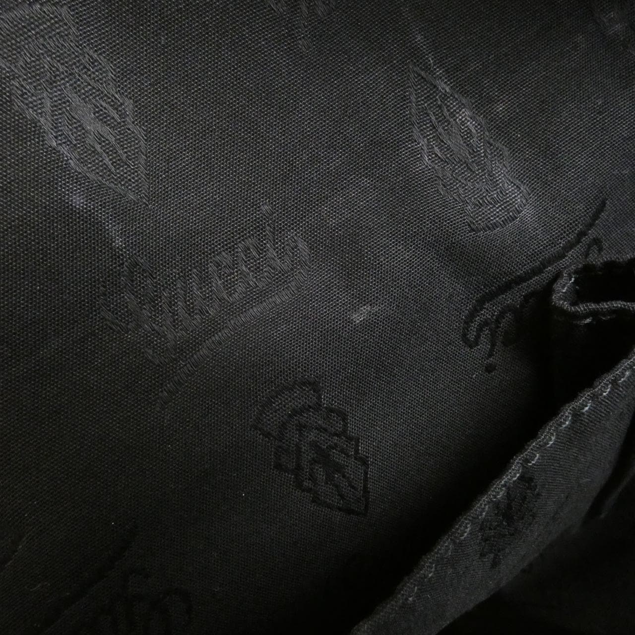 グッチ 211137 FU49R バッグ