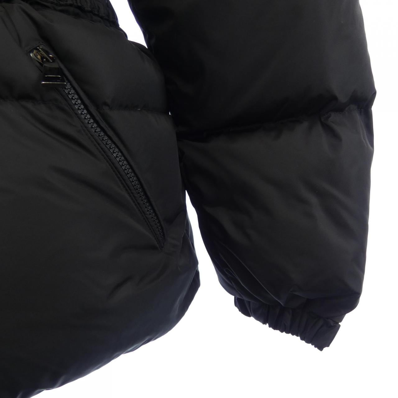 モンクレール MONCLER TIAC ダウンジャケット