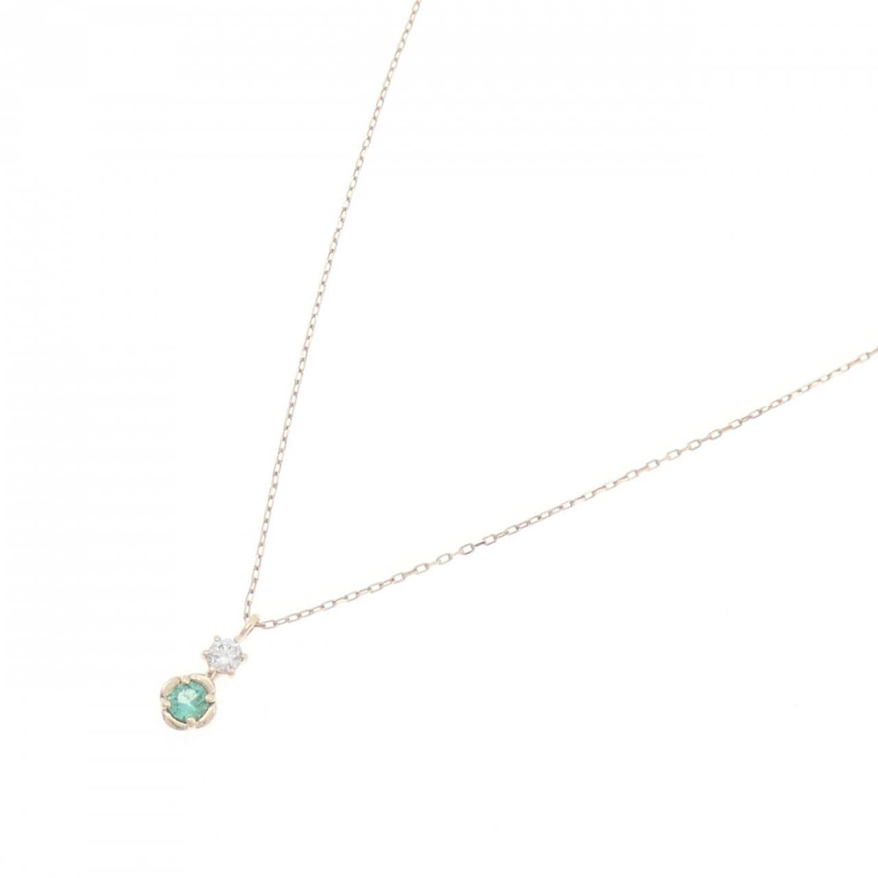 4°C Emerald Necklace