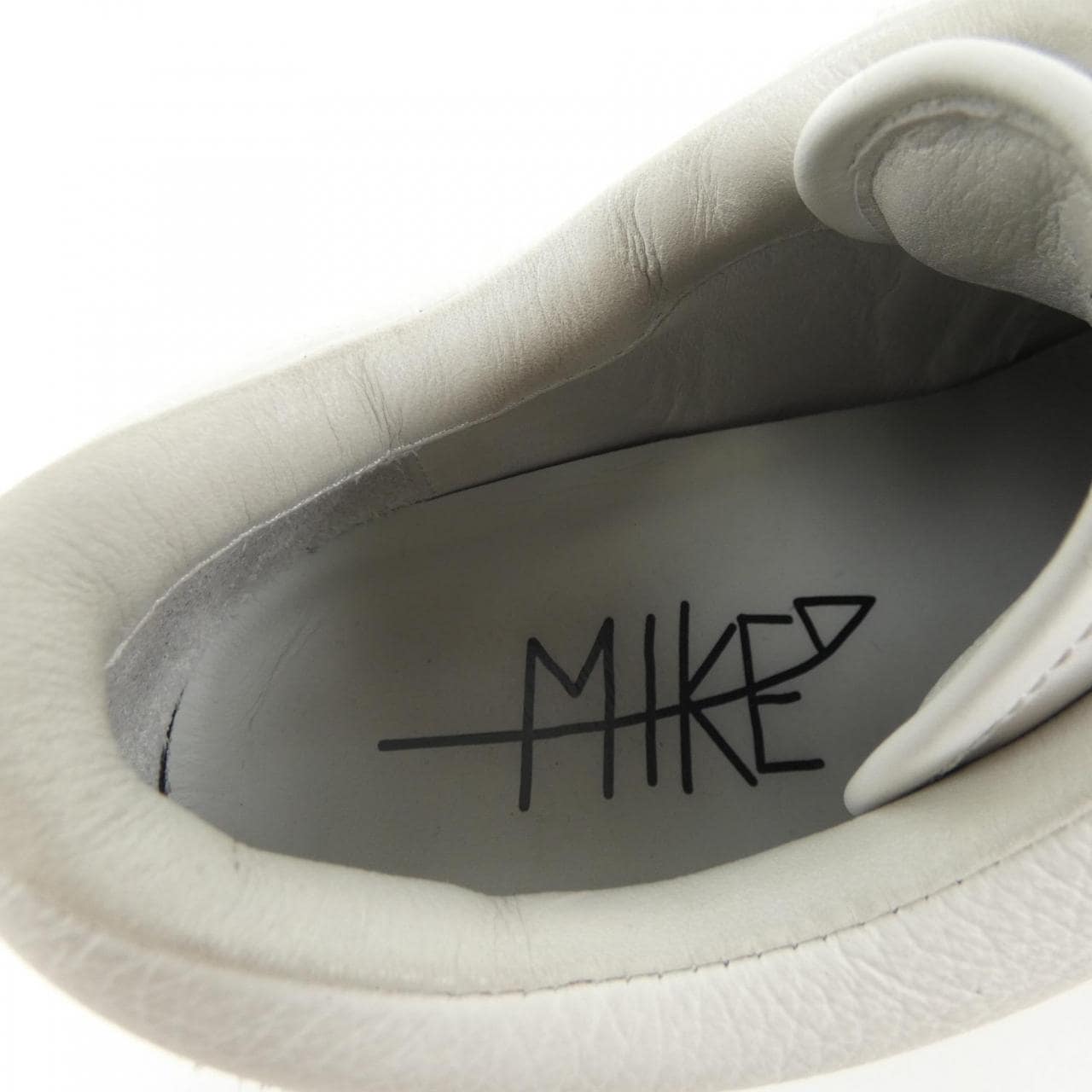 MIKE SNEAKERS