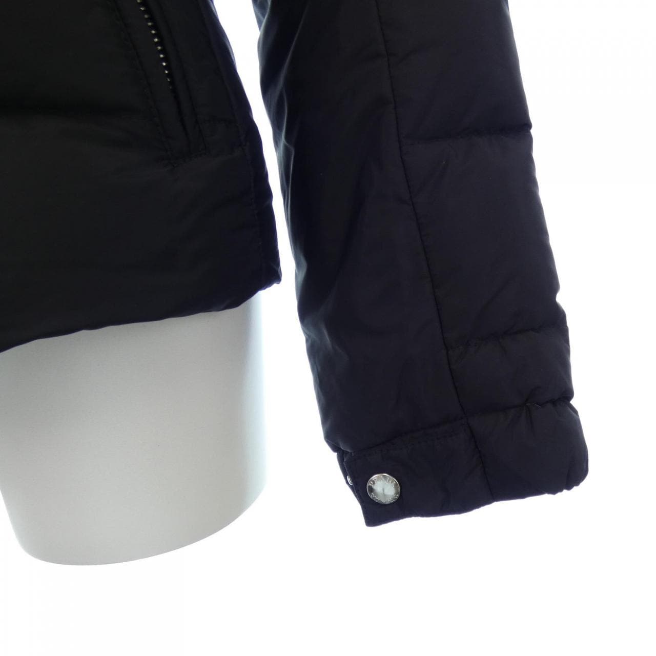 プラダ PRADA トライアングルロゴ 29X544 R182 Q04 ダウンジャケット