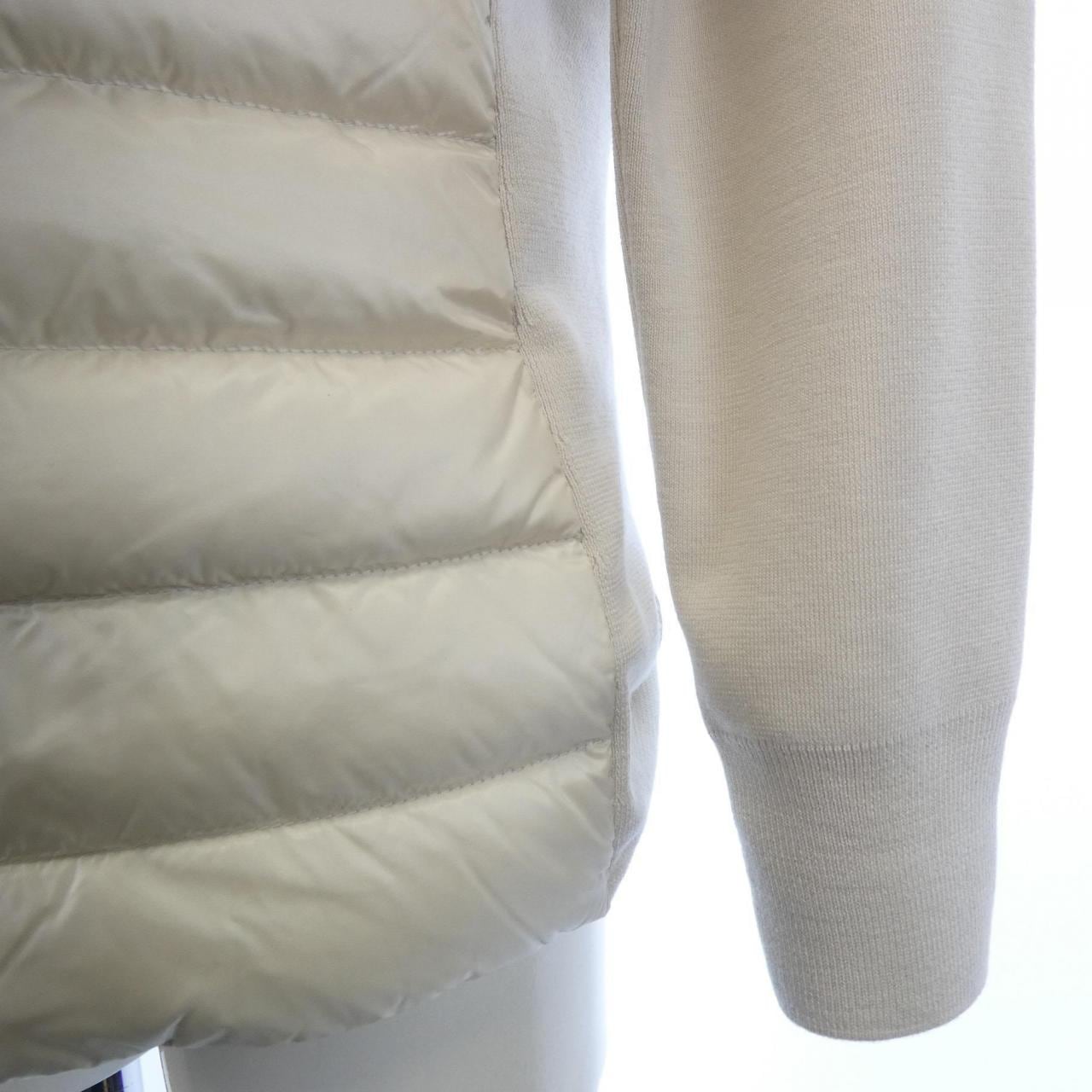 モンクレール MONCLER 20939B00023 ダウンジャケット