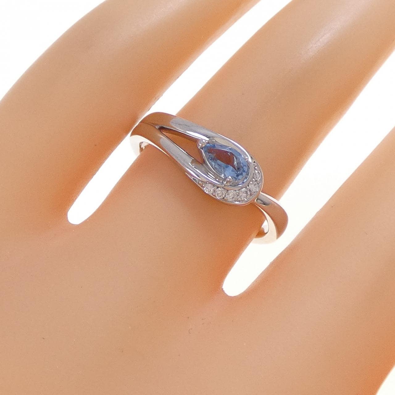 4゜C アクアマリン リング 0.170CT