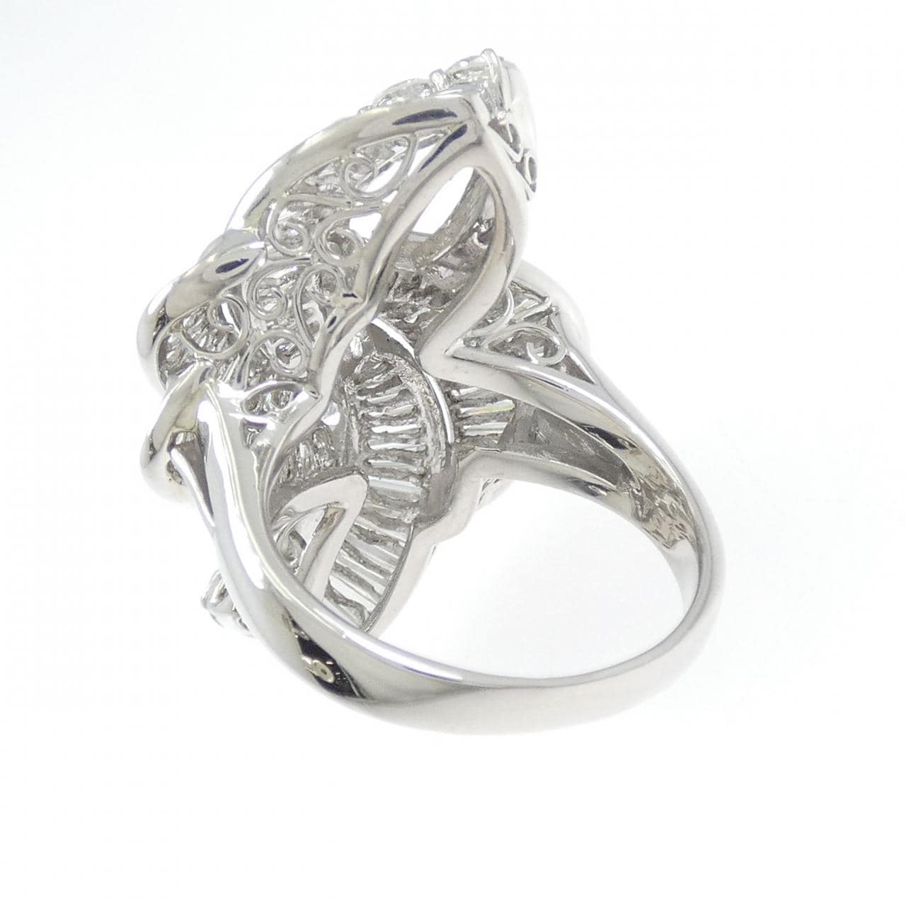 PT900 ダイヤモンド リング 2.76CT