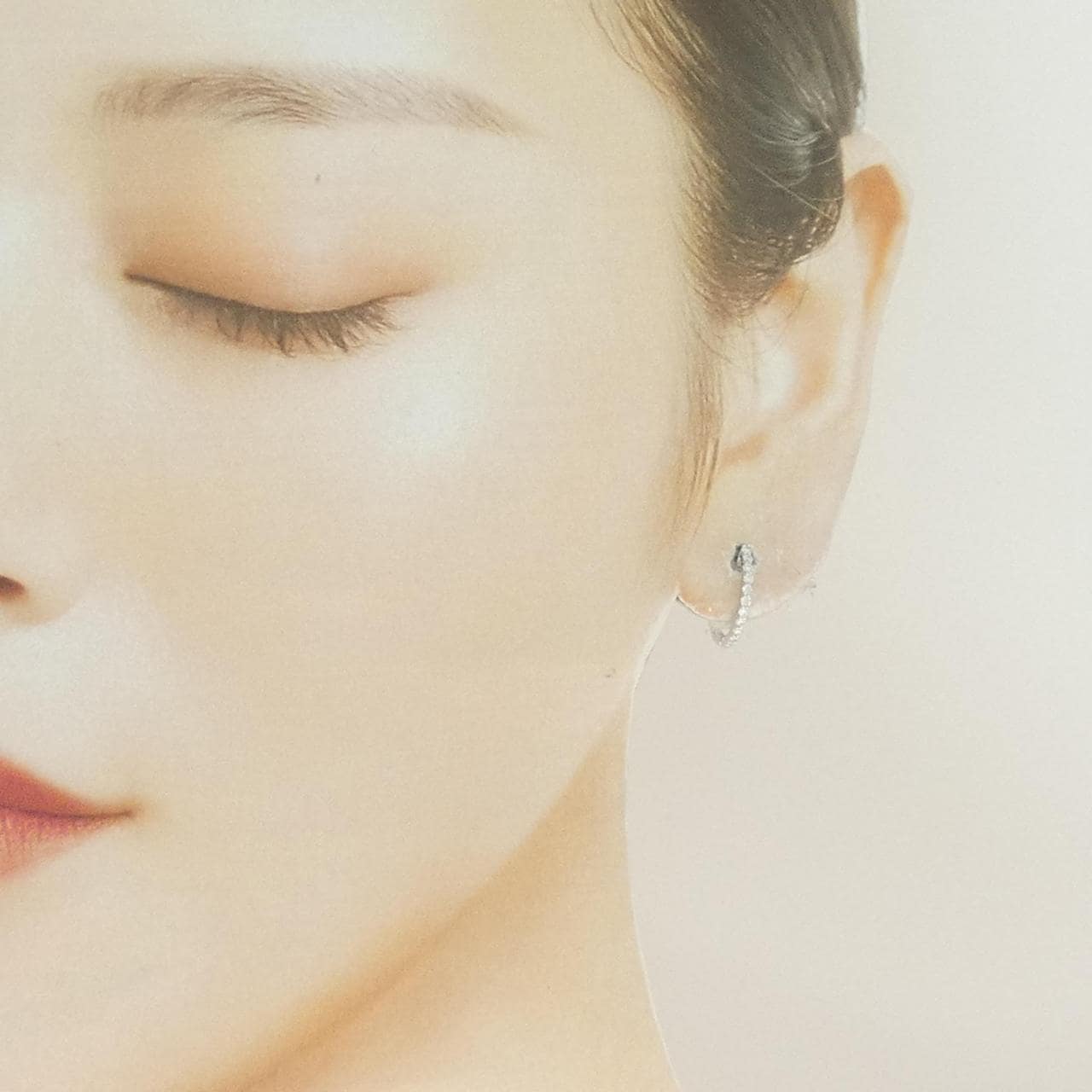 K18WG ダイヤモンド フープ ピアス 0.20CT