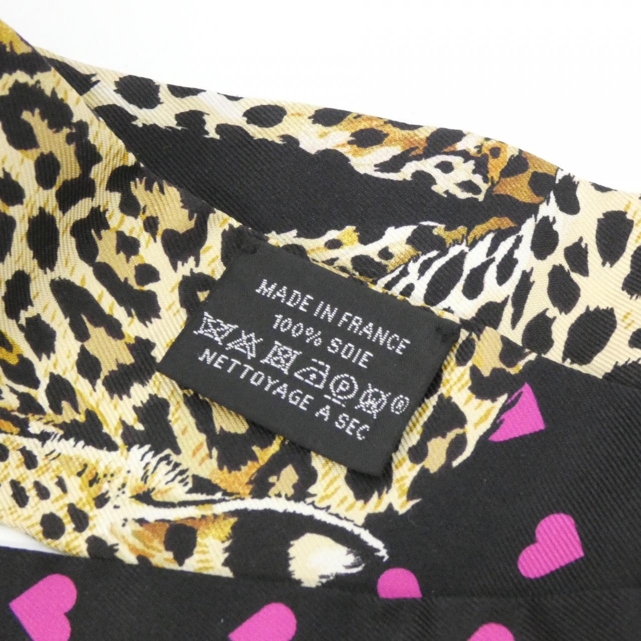エルメス JUNGLE LOVE LOVE ツイリー 063513S スカーフ