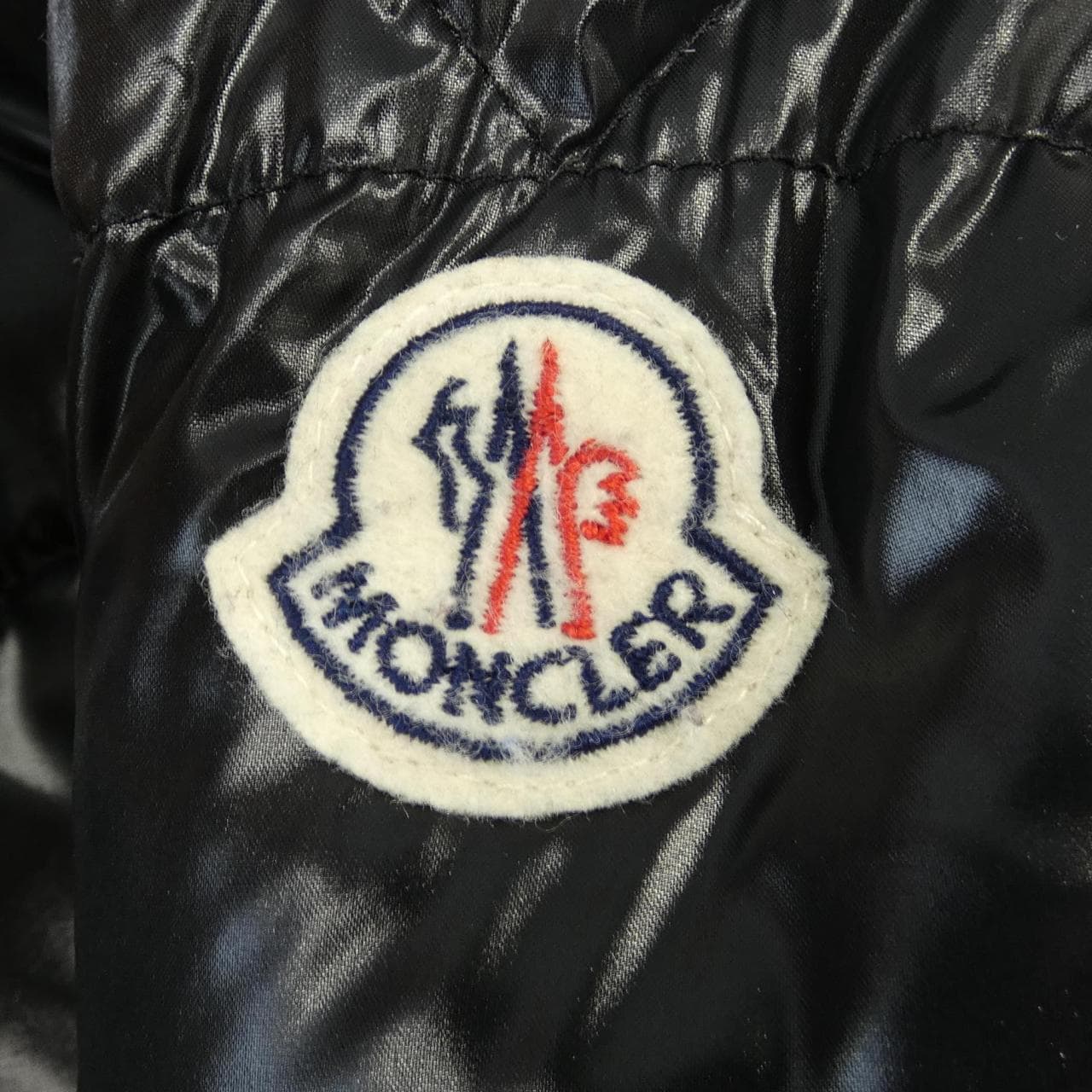 モンクレール MONCLER ダウンジャケット