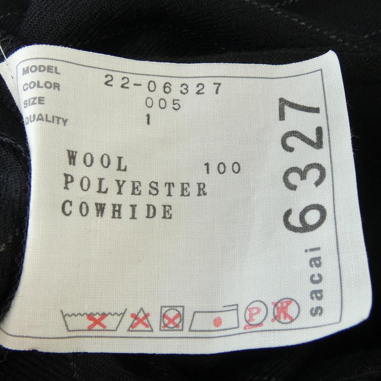 サカイ SACAI 22-06327 ワンピース