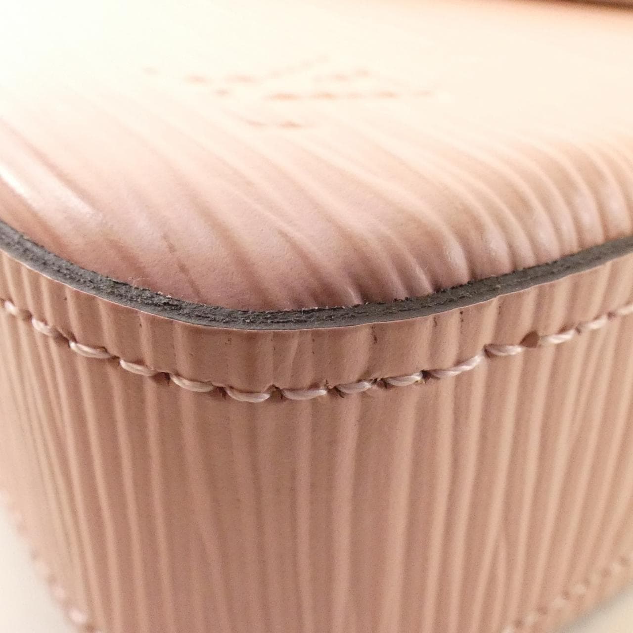 ルイヴィトン エピ ポシェット フェリシー M62467 ショルダーバッグ