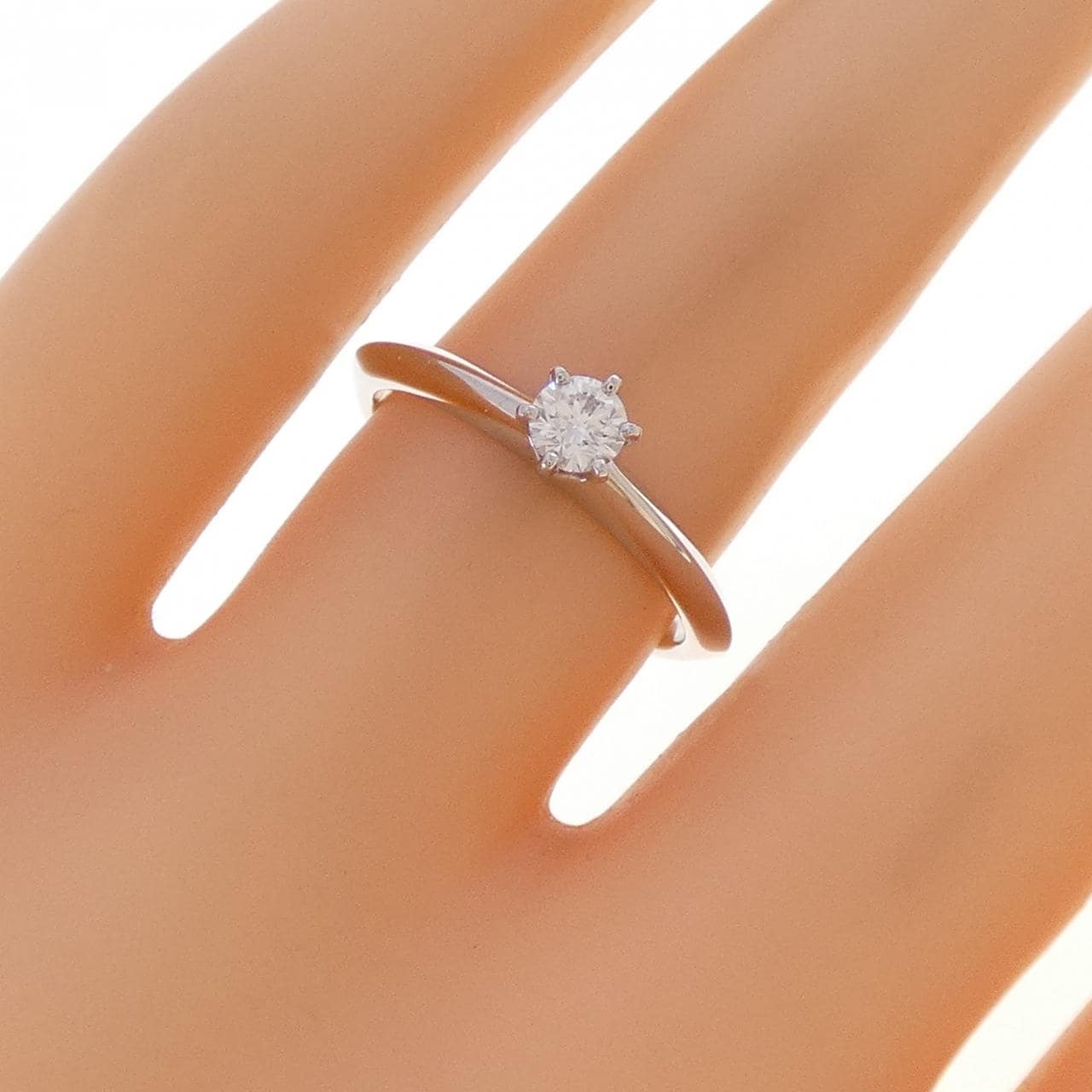 ティファニー クラシックソリティア リング 0.19CT I VS1 3EXT