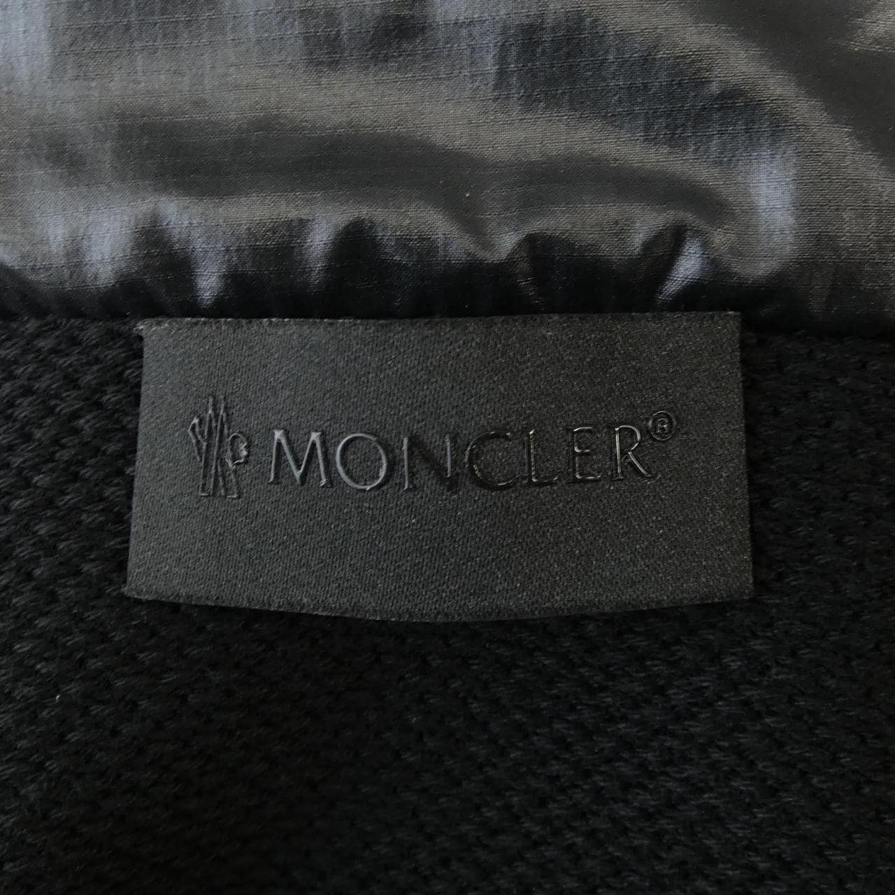 モンクレール MONCLER 20919B00004 ダウンジャケット