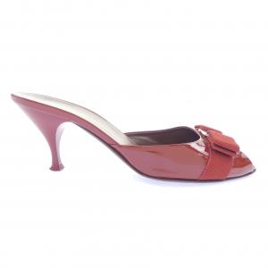 サルヴァトーレフェラガモ SALVATORE FERRAGAMO サンダル