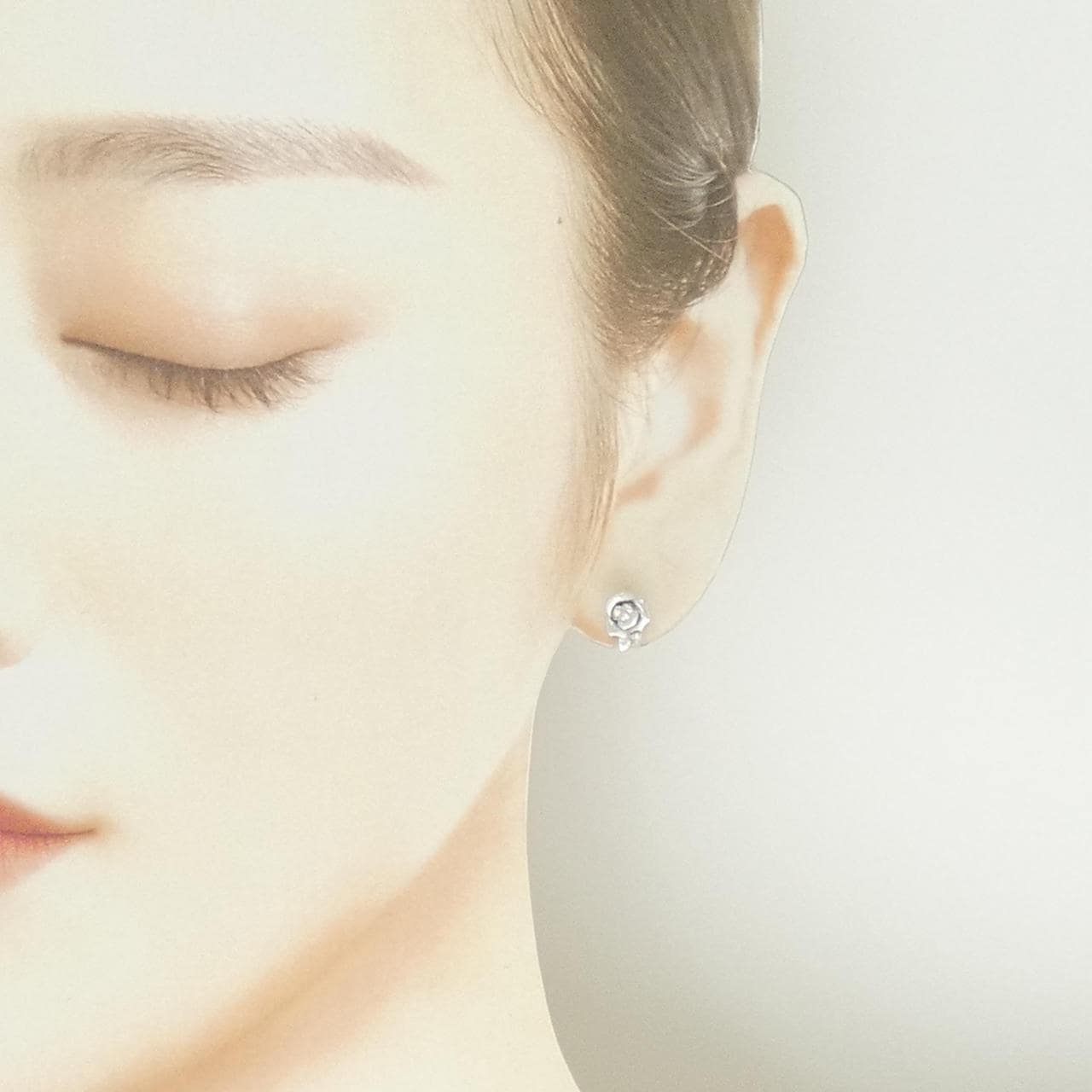 K18WG ローズ ダイヤモンド ピアス 0.02CT