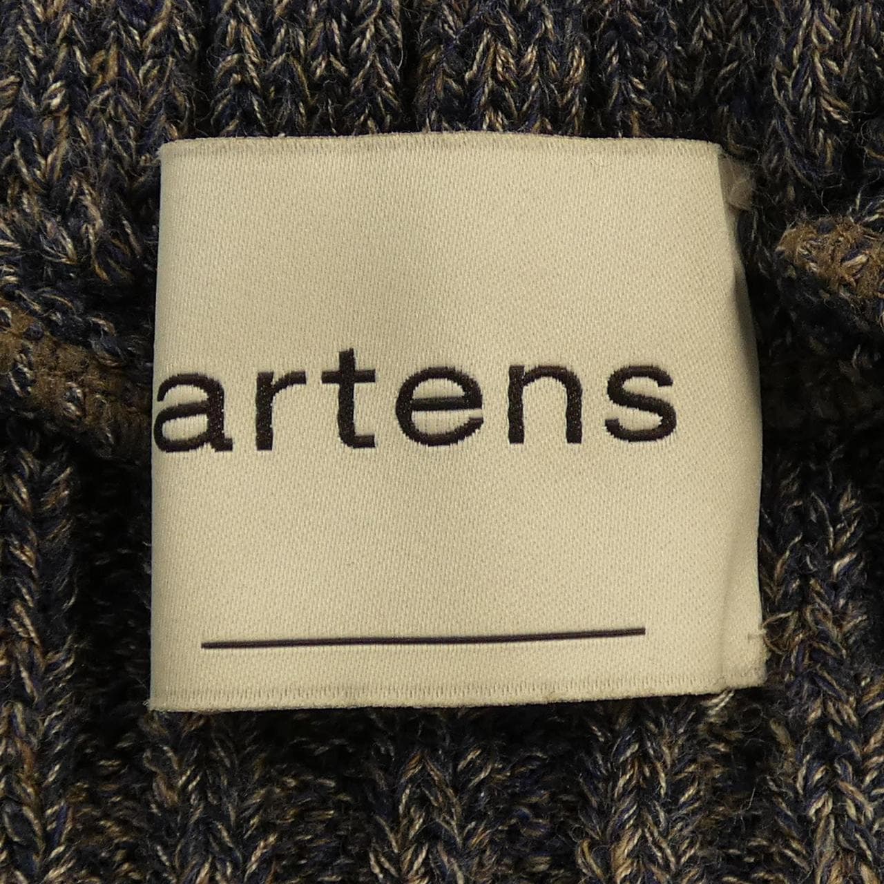 ARTENS スカート