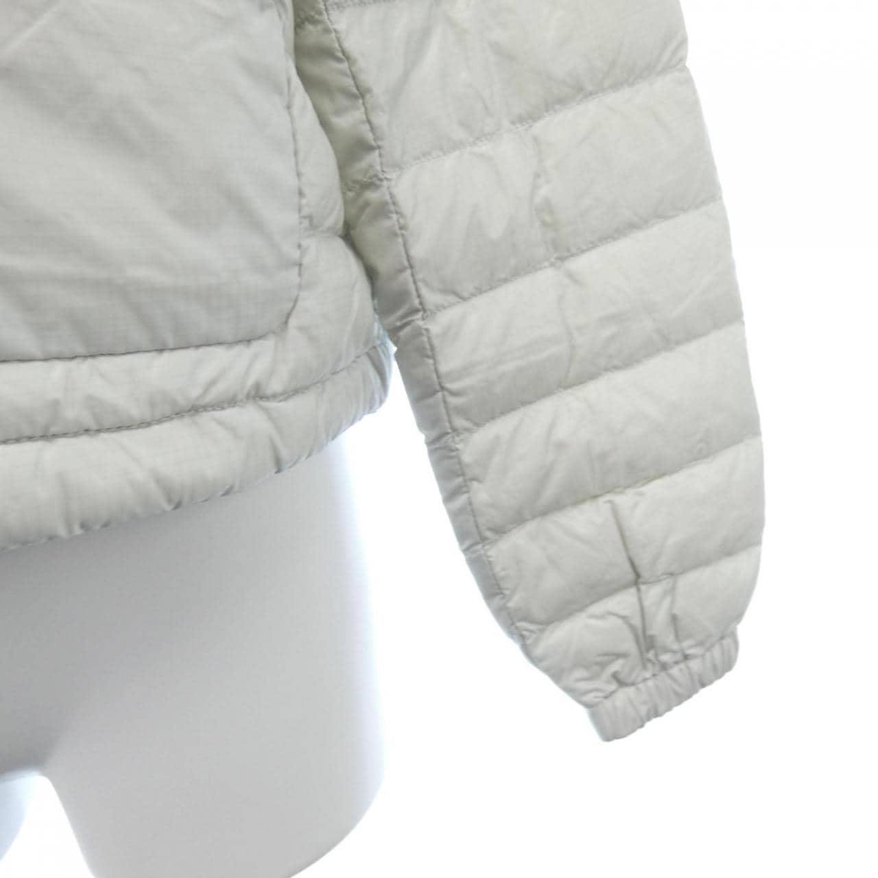 モンクレール MONCLER ダウンジャケット