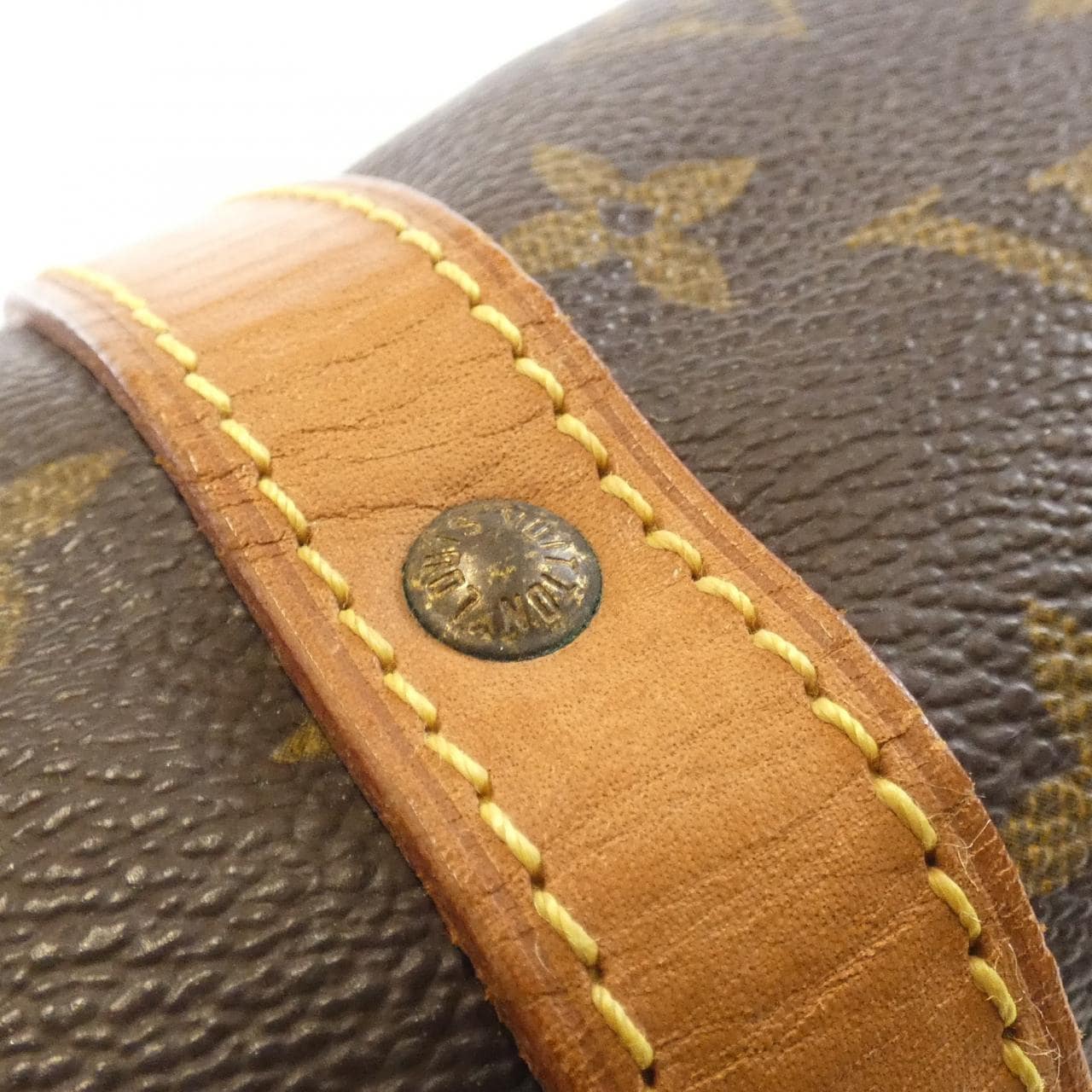 ルイヴィトン モノグラム ソミュール 30cm M42256 ショルダーバッグ