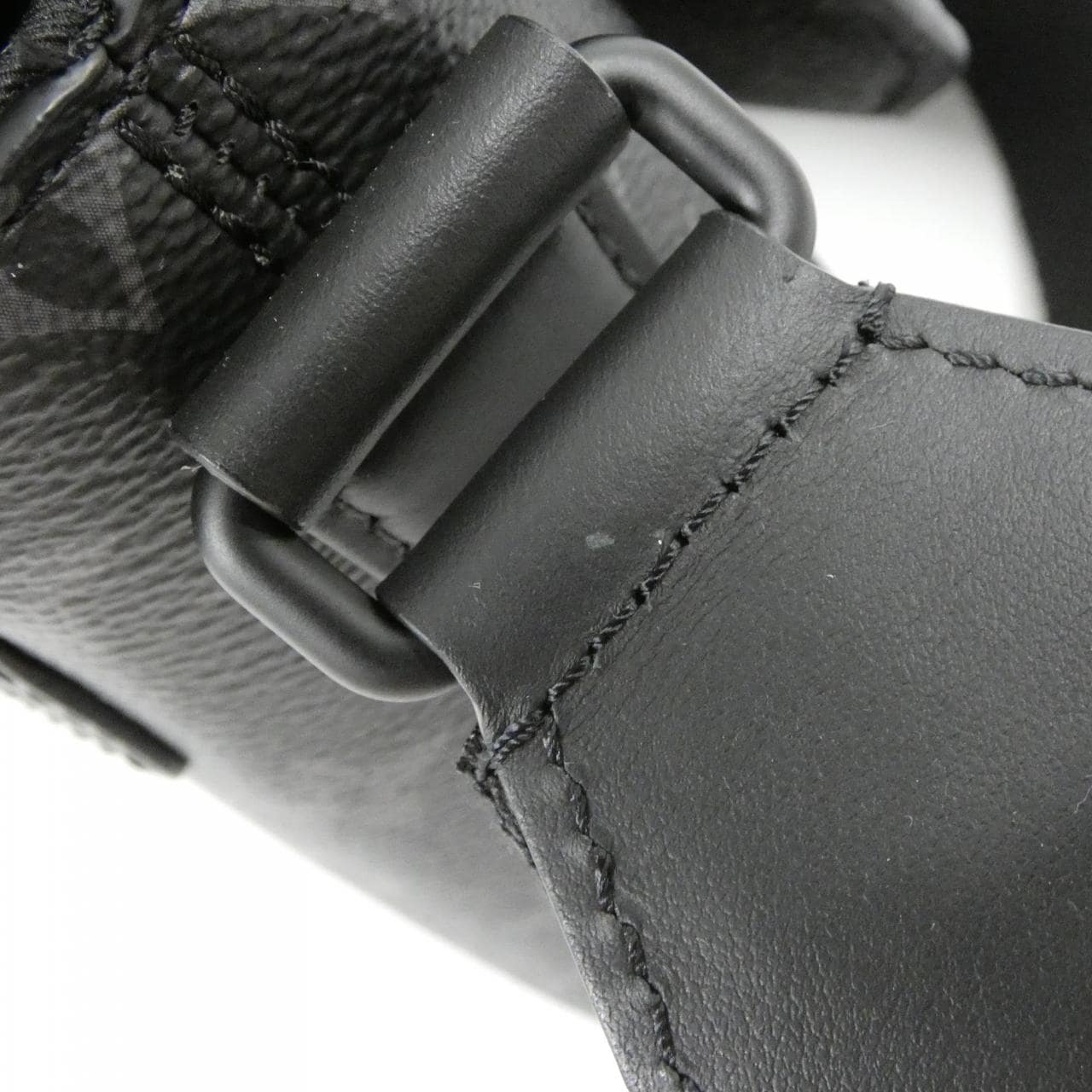 LOUIS VUITTON Monogram Eclipse S 斗篷郵差包 M46794 單肩包