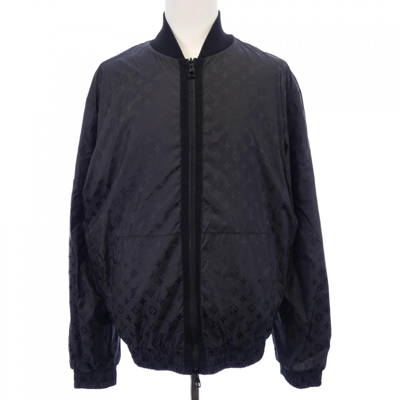 ルイヴィトン LOUIS VUITTON モノグラムリバーシブルライトボンバー HON40WZLW ブルゾン