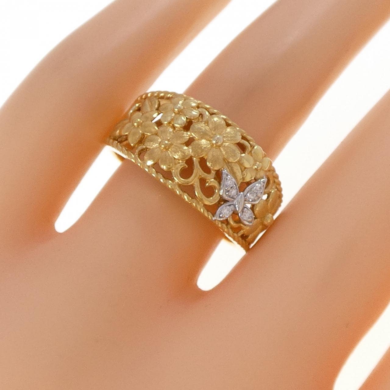 ジーエスティービー ダイヤモンド リング 0.02CT