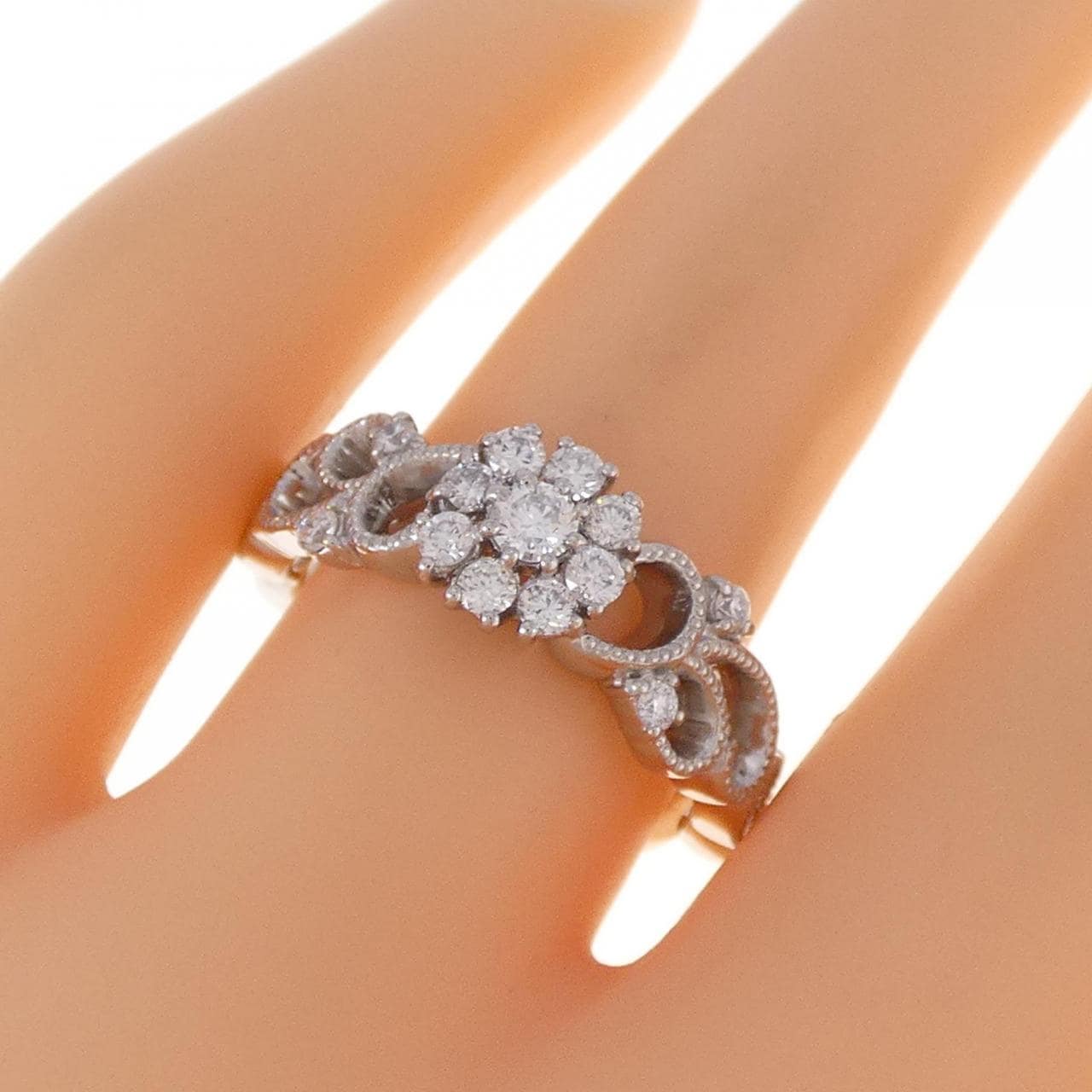 コメ兵｜PT フラワー ダイヤモンド リング 0.38CT｜ジュエリー｜リング