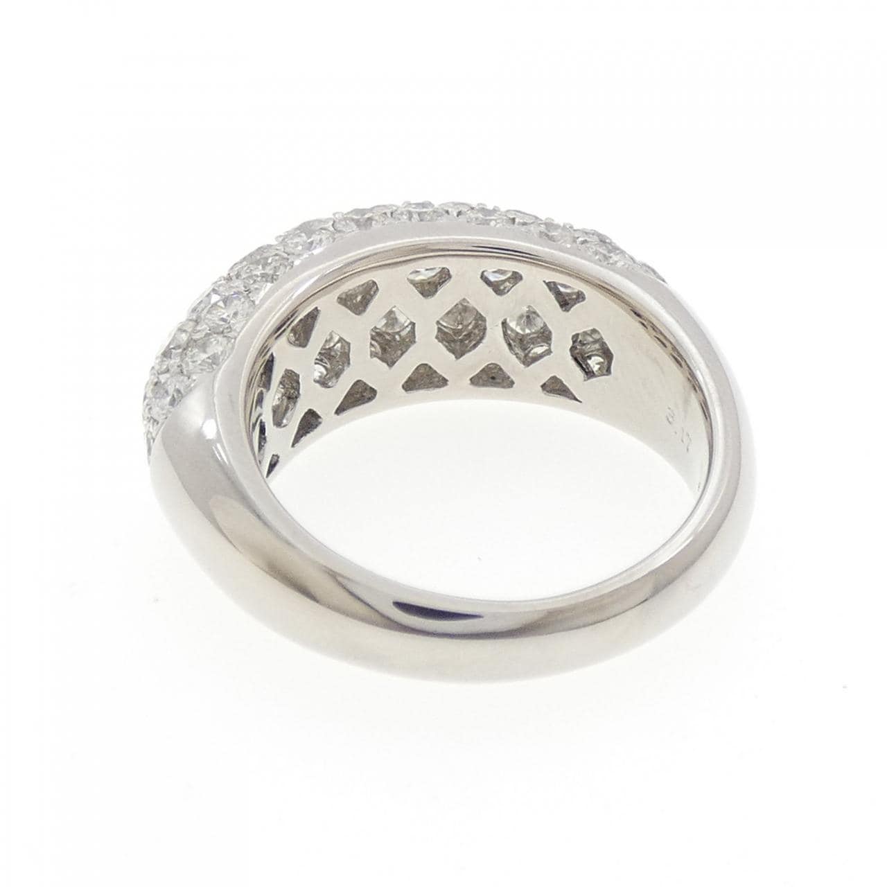 PT900 パヴェ ダイヤモンド リング 3.17CT