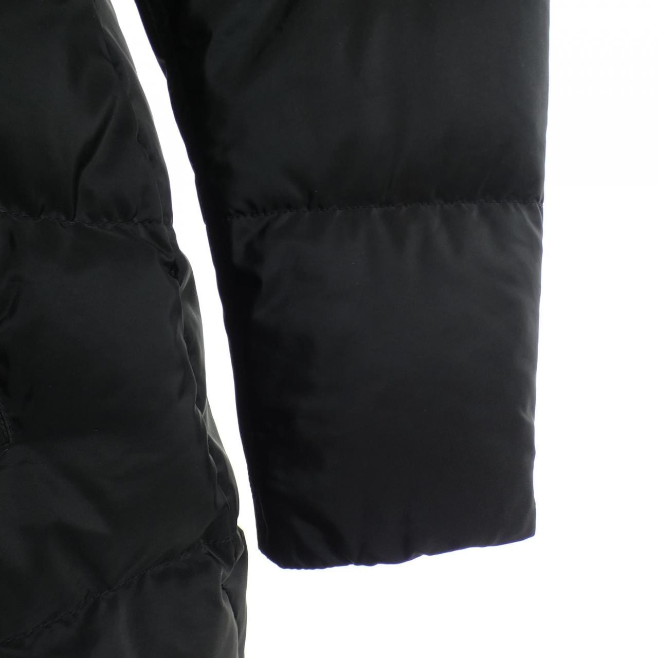 プラダ PRADA トライアングルロゴ 29E117 R212 106O ダウンコート