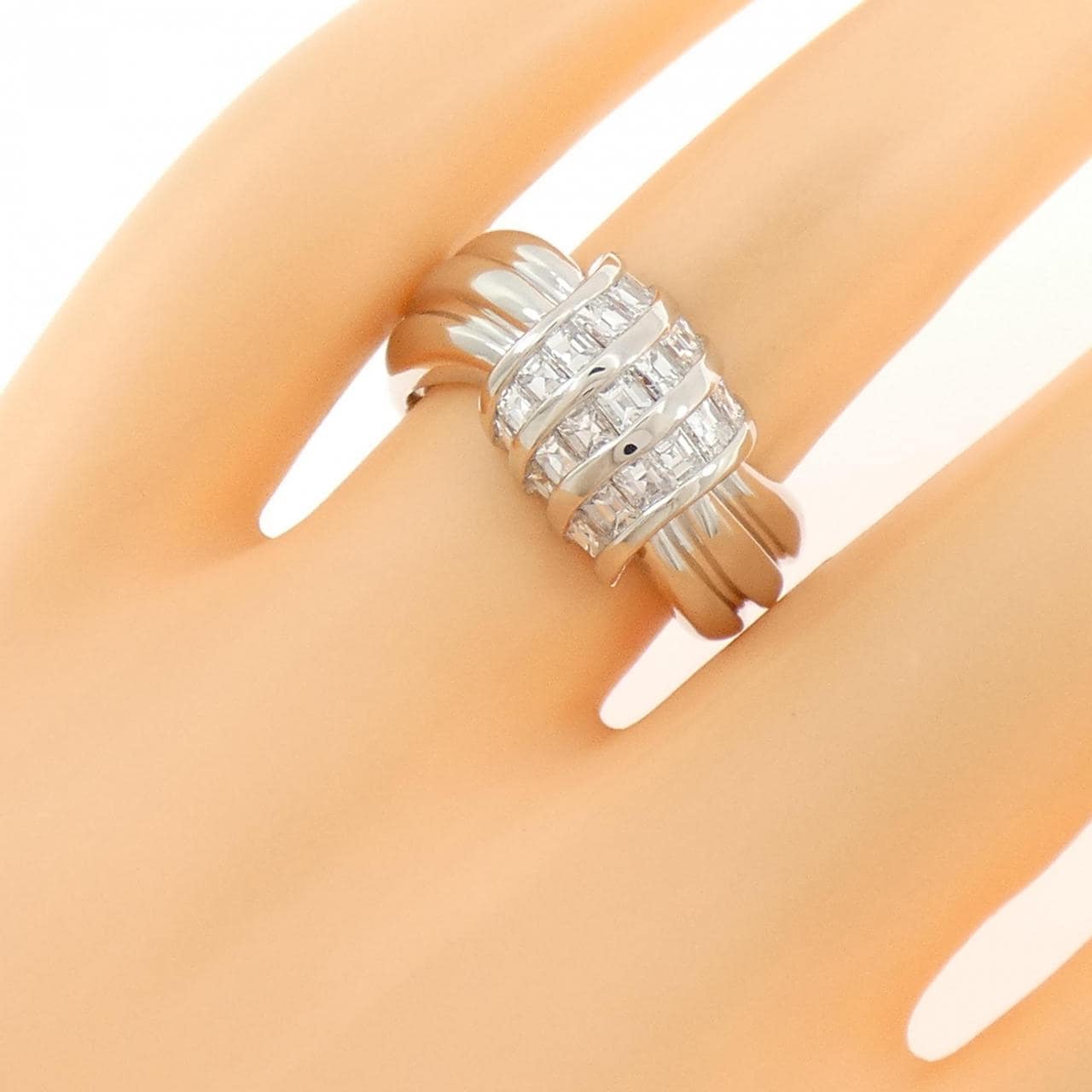PT900 ダイヤモンド リング 1.05CT