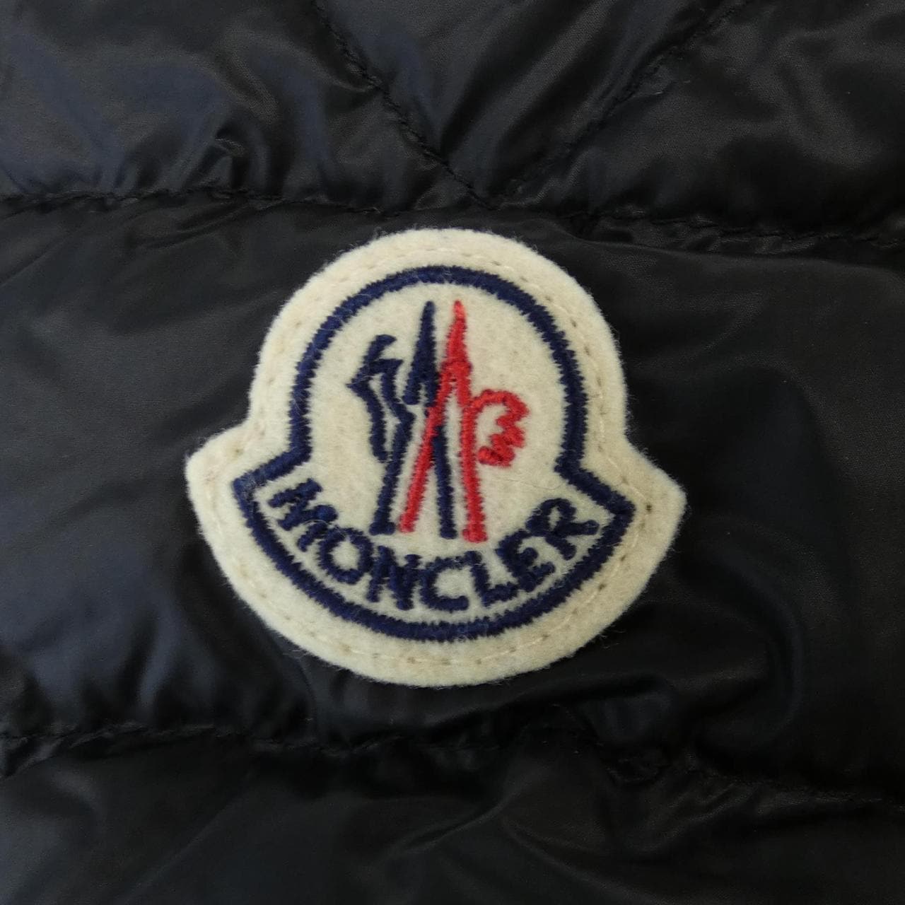 モンクレール MONCLER ダウンジャケット