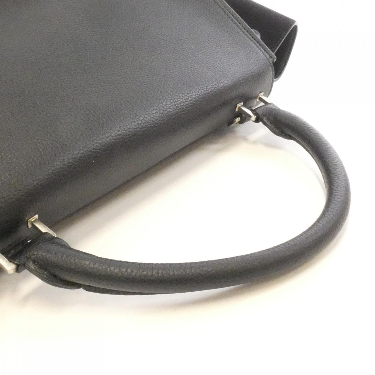 セリーヌ スモール トラペーズ 174683MDB バッグ