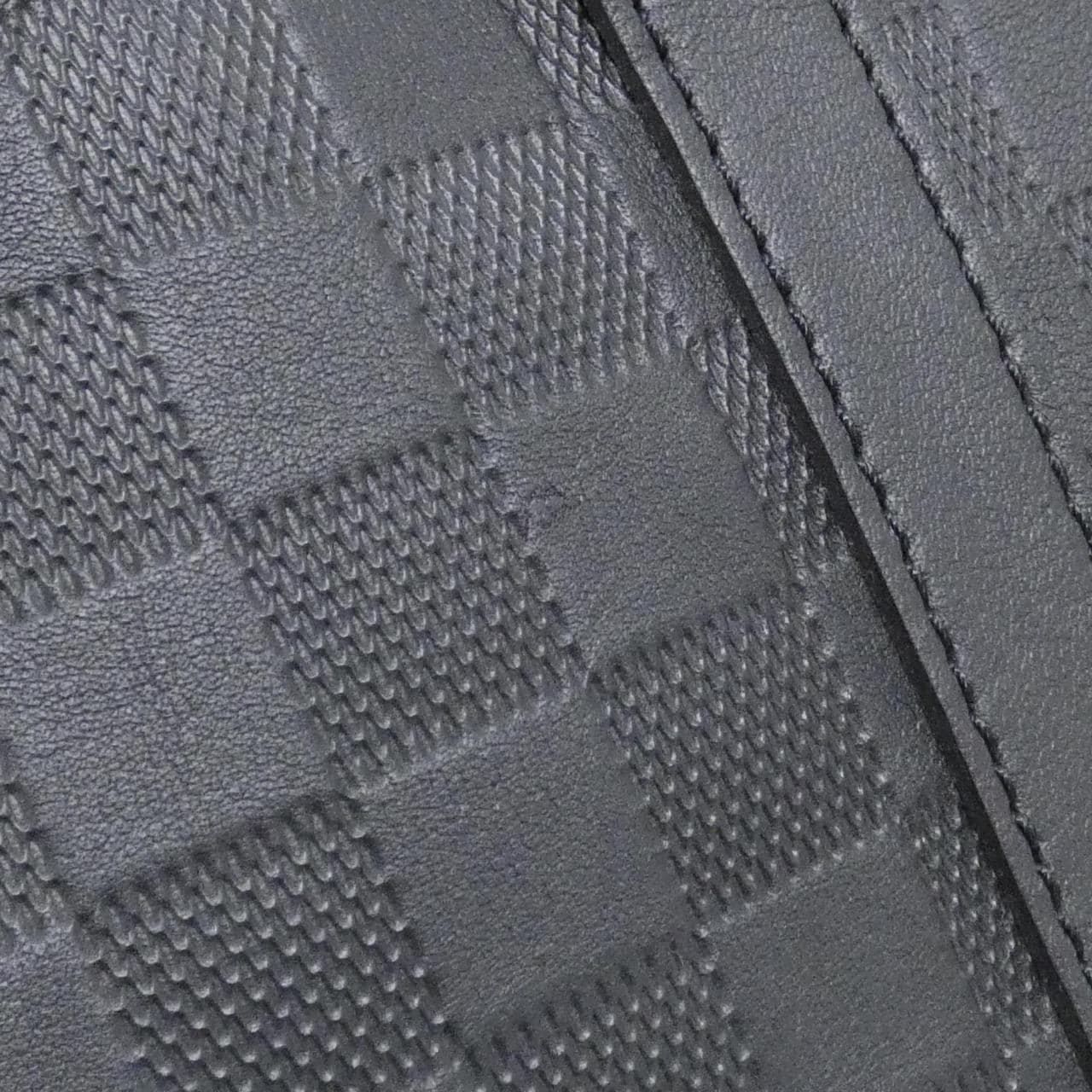 ルイヴィトン ダミエ アンフィニ ポルト ドキュマン ヴォワヤージュ N41146 バッグ