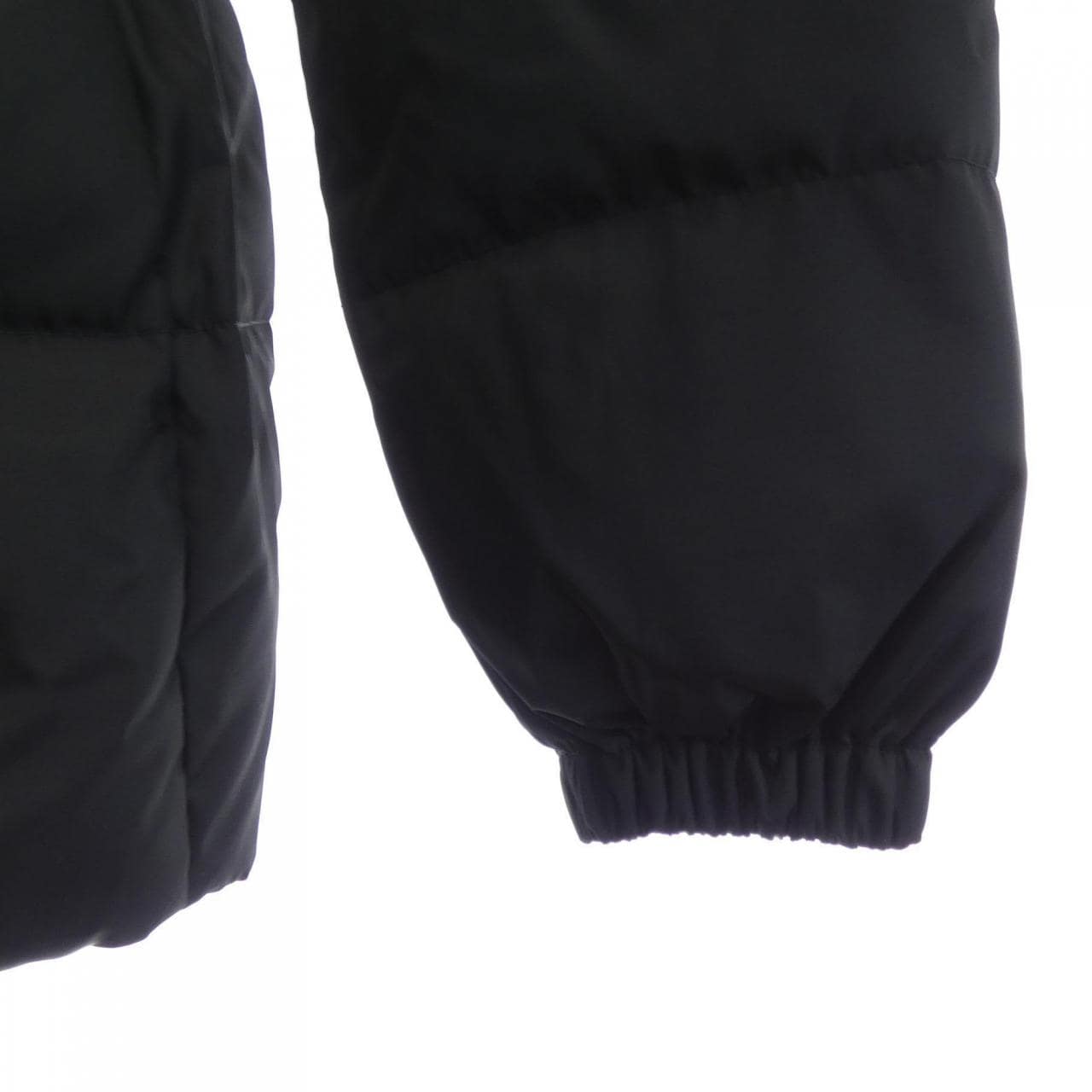 プラダ PRADA トライアングルロゴ 29Y966 S212 1WQ8 ダウンコート