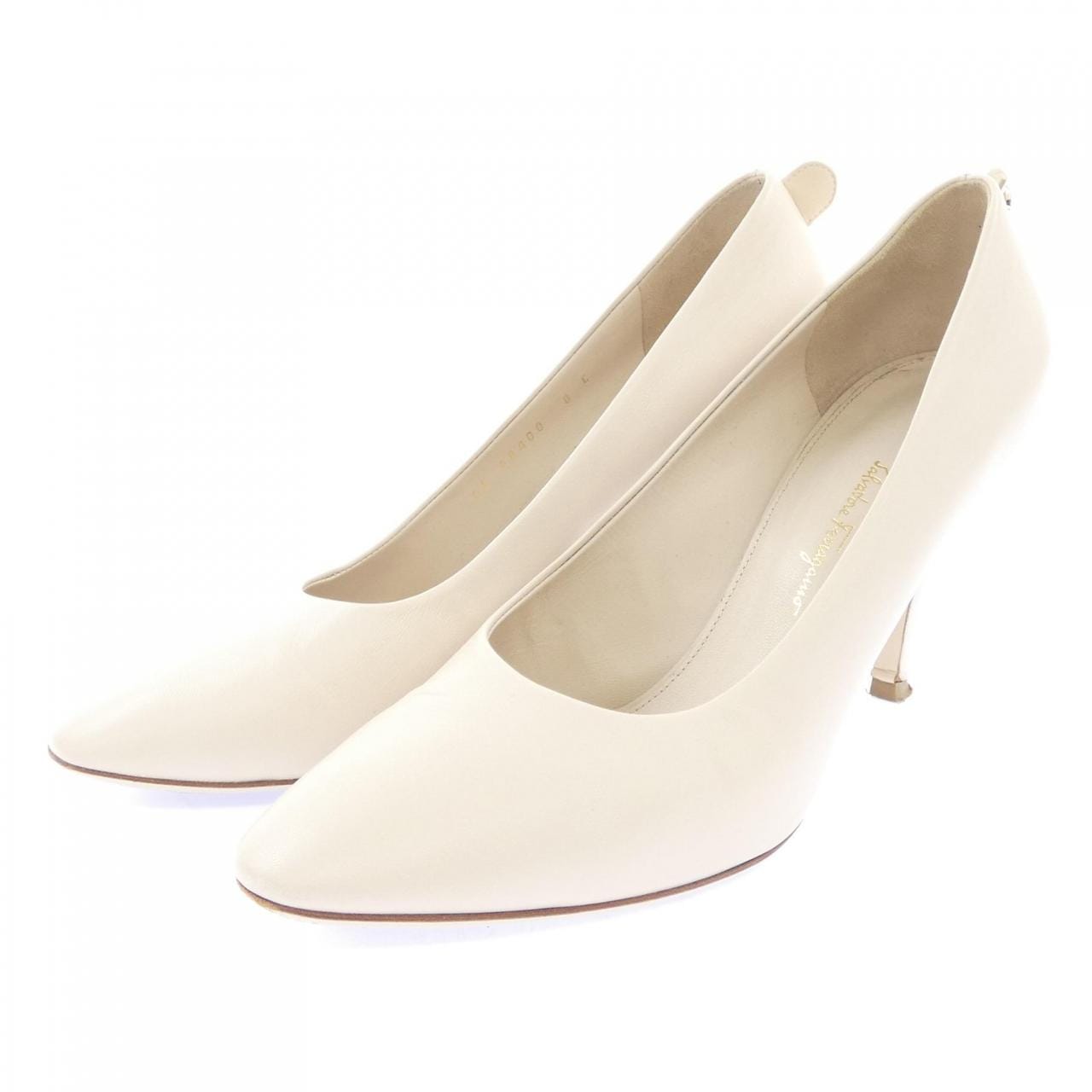 サルヴァトーレフェラガモ SALVATORE FERRAGAMO パンプス