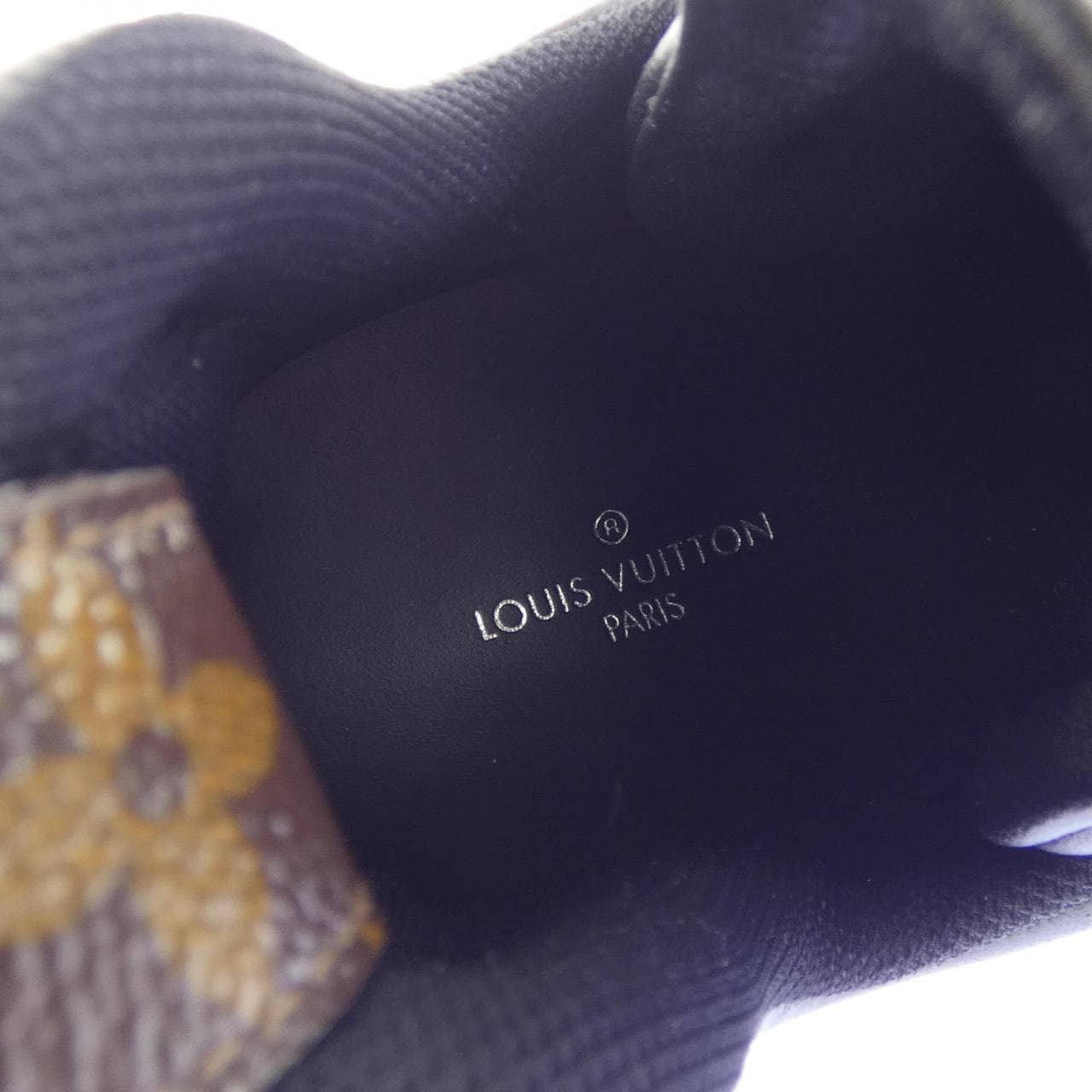 ルイヴィトン LOUIS VUITTON パテントモノグラムキャンバス アークライトライン スニーカー