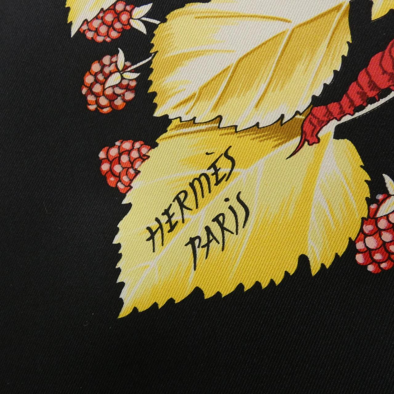 エルメス L'ARBRE DE SOIE カレ スカーフ