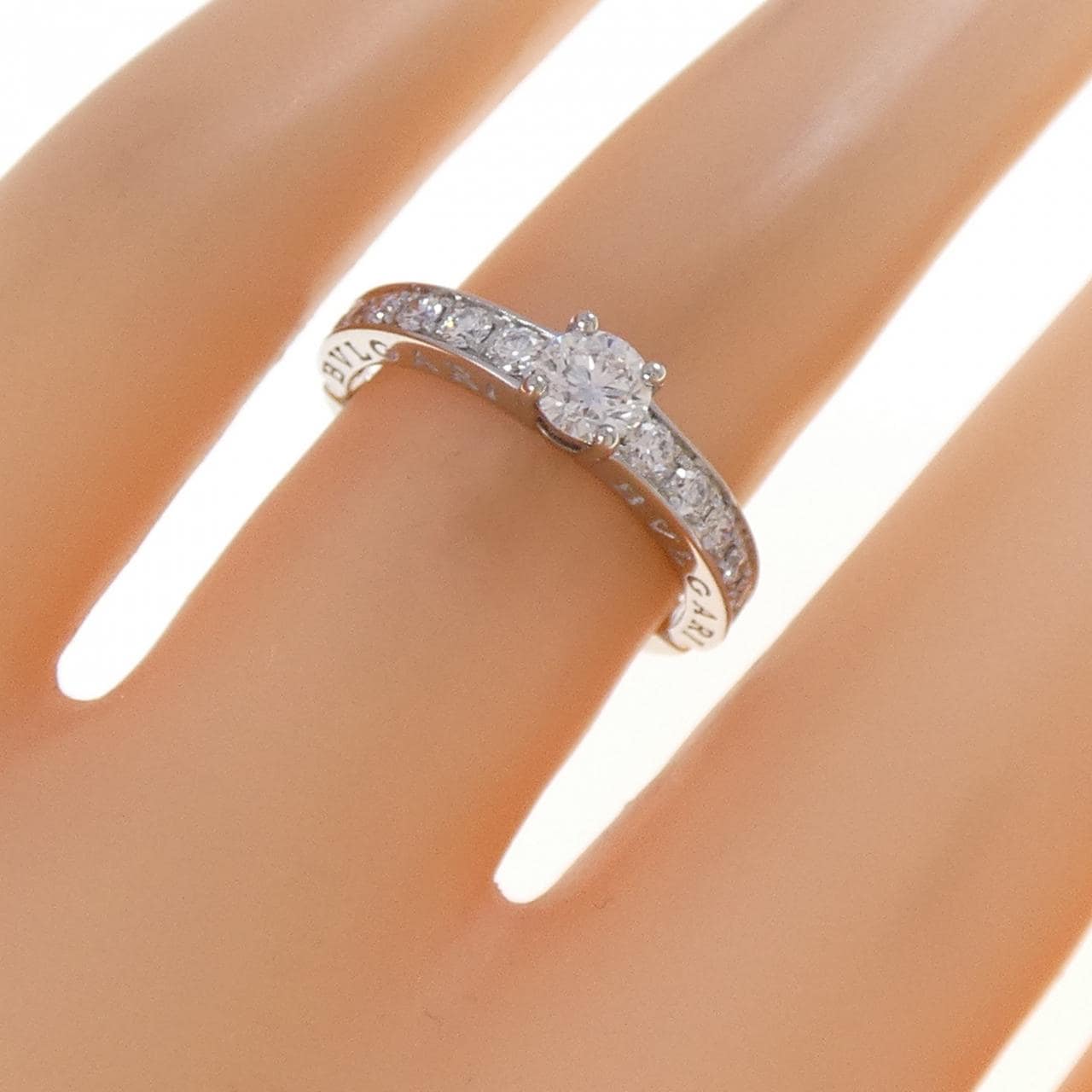 ブルガリ デディカータ ア ヴェネチア リング 0.30CT E VS2 EXT