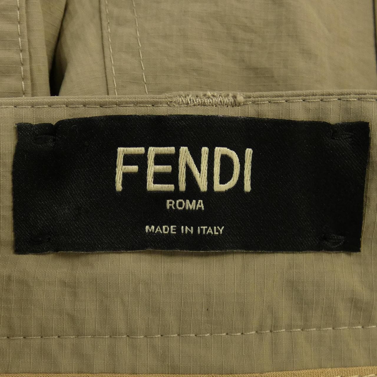 フェンディ FENDI パンツ