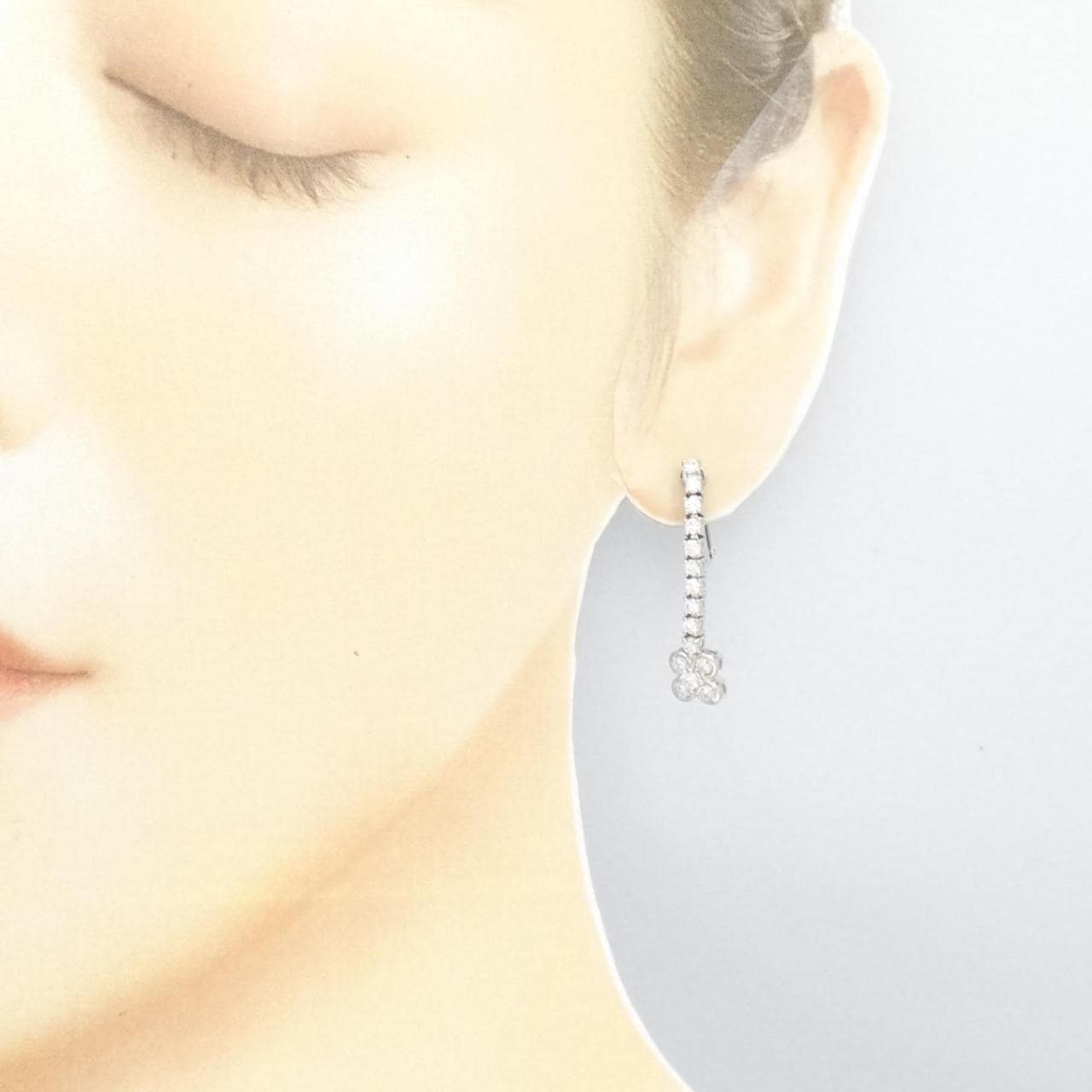 PT flower Diamond earrings 1.20CT