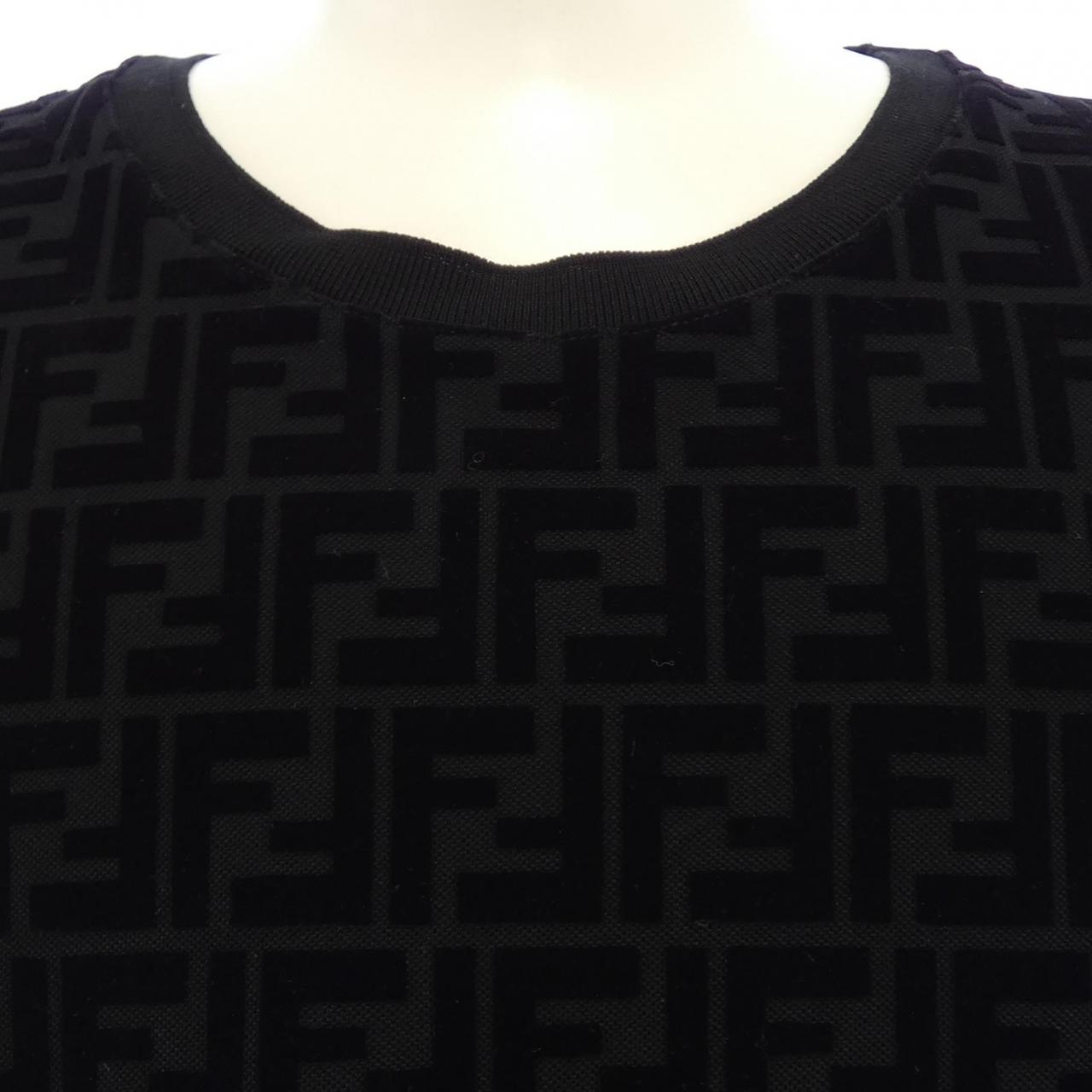 フェンディ FENDI FFモチーフ FY0936 A7D5 Tシャツ