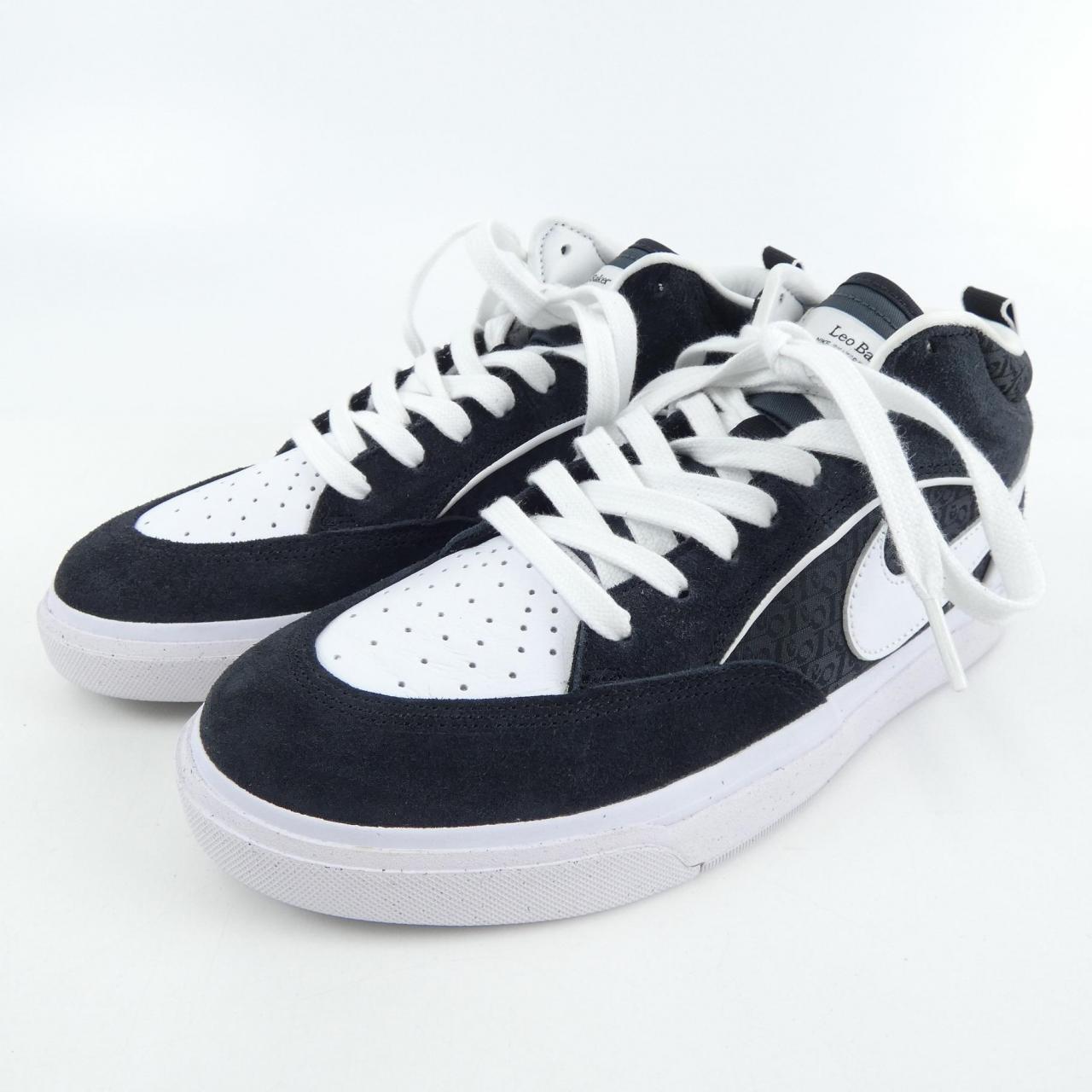 ナイキ NIKE スニーカー